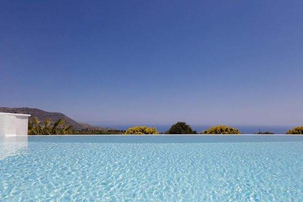 Kreta, Kefalas: Erstaunliche Steinvilla mit Meerblick und Pool zu verkaufen