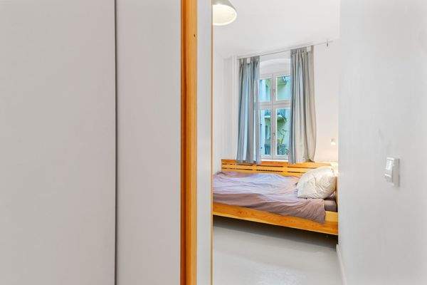 Schlafzimmer mit Schiebetür