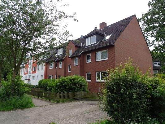 Ost-Ansicht Mehrfamilienhaus von Wohnstraße aus