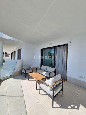 Stunning Apartment with a 25 m² Terrace in Fuengirola