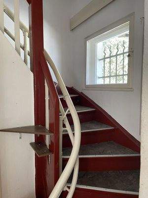 Treppe ins Obergeschoß