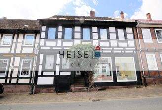 Heise Immobilien - Wohnhaus in Dassel