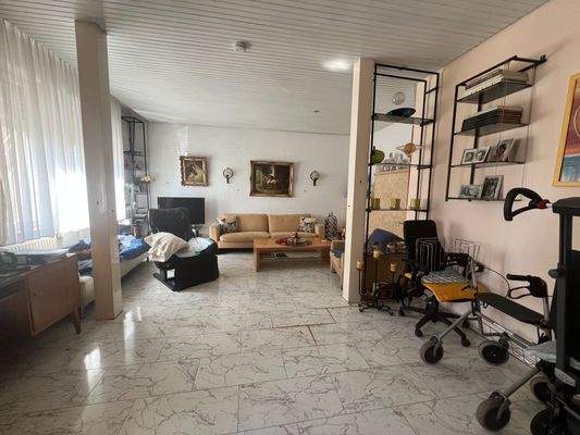 ...Wohn-/Essbereich...