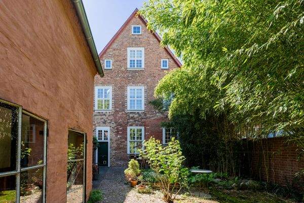 Remise / ideal als Atelier oder Gartenküche 