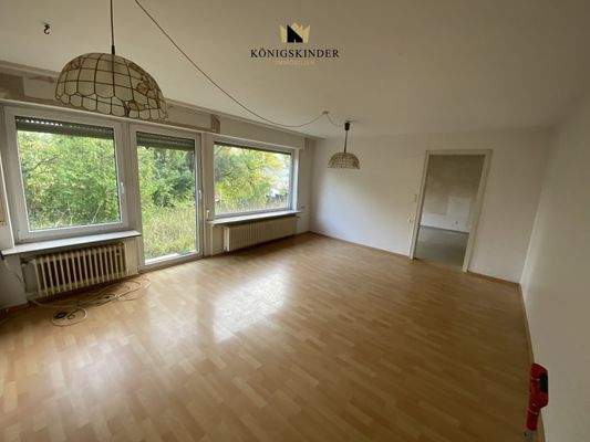 EG Zimmer mit Türe zur Terrasse