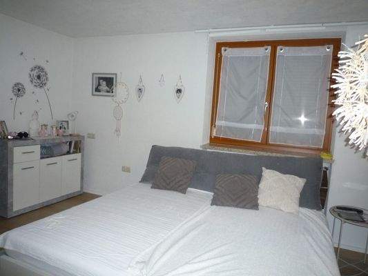 Schlafzimmer Wohnung 1 Hausstock EG