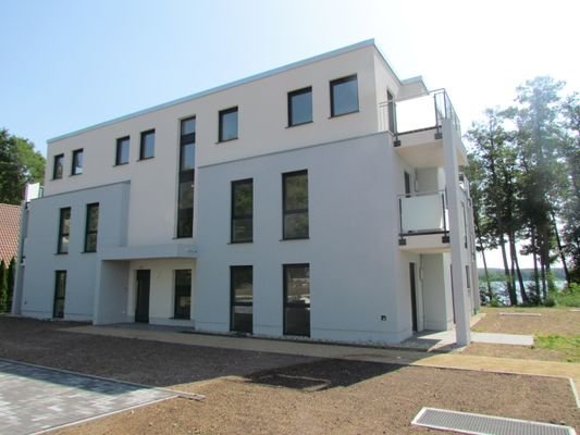 Eingangsbereich Haus 3.JPG