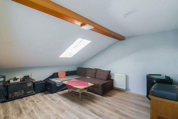 Wohnzimmer Wohnung DG