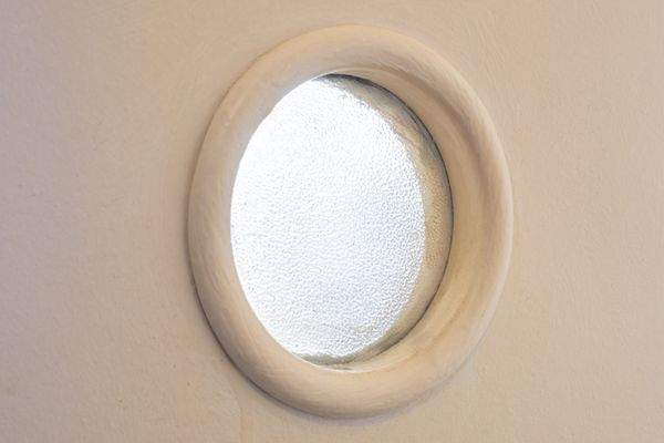 Detail: Badtür-Fenster