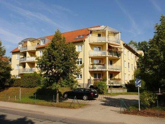  * Archivbild | Straszenansicht der Wohnanlage