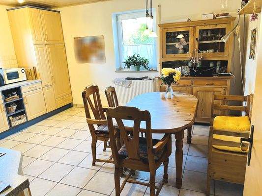 Küche mit Essbereich (EG)