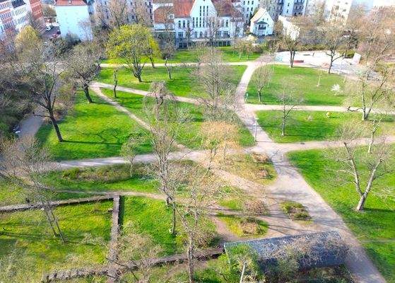 Balkonblick in den Park