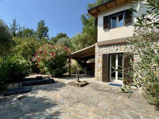 DA979_16 TERRA ITALIA IMMOBILIEN_LIGURIEN_DOLCEACQ