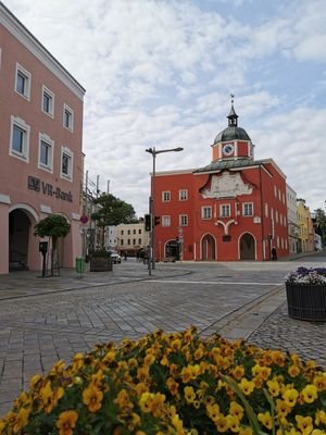 4 Mietshäuser im Stadtkern