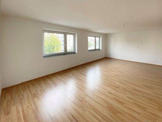 05-2.OG links Zimmer 1.jpg