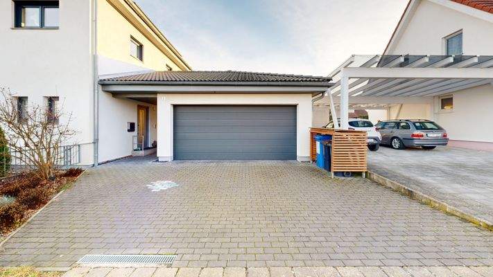 Einfamilienhaus-in-Willanzheim--Garage