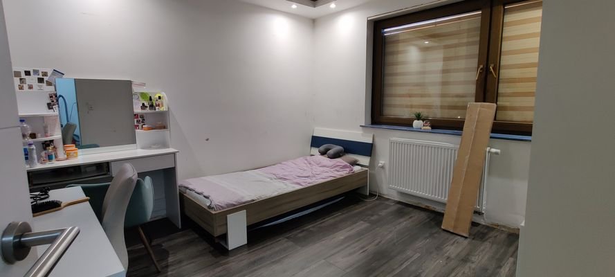 5 Kinderzimmer 2.jpg