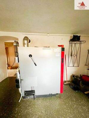 Festbrennstoffheizung EG