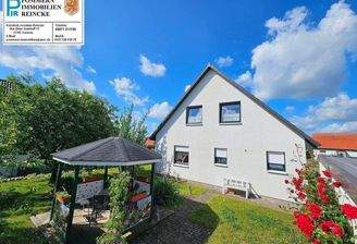 Ostgiebel und Pavillon.jpg