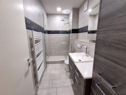 Bad gehobenen Ausstattung