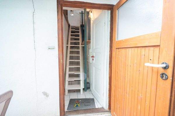 Eingang Nebengebäude