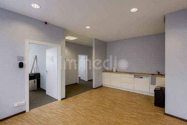 Aufnahme des Angebots - KI retuschiert