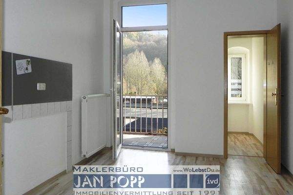 Küche-Balkon-Speisekammer 