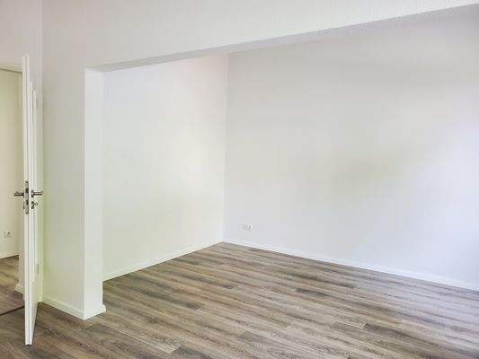 Wohn- und Schlafzimmer(2).jpg