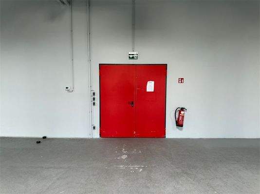 Eingangstür zur Halle