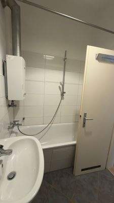 Badezimmer mit Badewanne