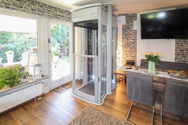 Lift im Wohnzimmer - geöffnet