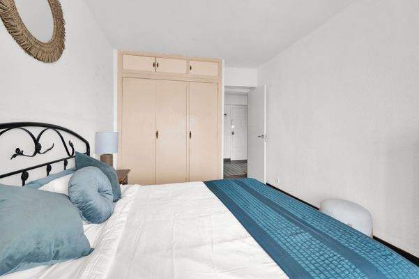 Bedroom in apartment in Portals Vells 3