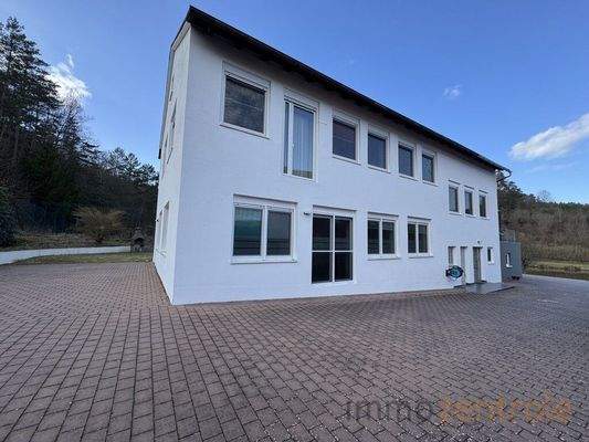 BD0AB227-E902-47BD-97AC-969FB9A8E082_1_105_c