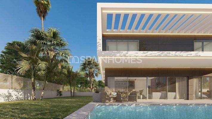 Spacious Villa with Panoramic Sea Views in Benalmadena