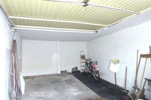 große Garage