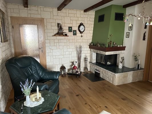 Kamin im Wohnzimmer - EG