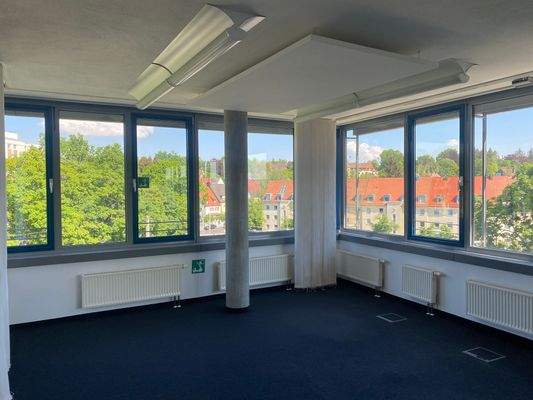 Büroraum 1.JPG