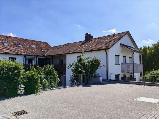 Parkplatz vor dem Haus