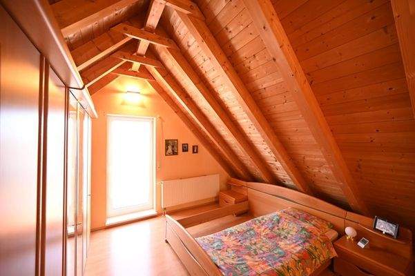 Schlafen mit offenem Dachspitz