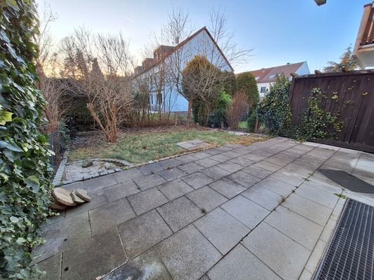 Terrasse und Garten