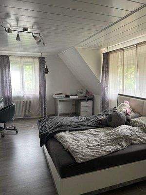 Schlafzimmer DG