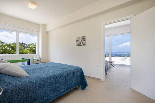 Kreta, Kokkino Chorio: Exotische Villa mit Panoramablick auf das Meer zu verkaufen