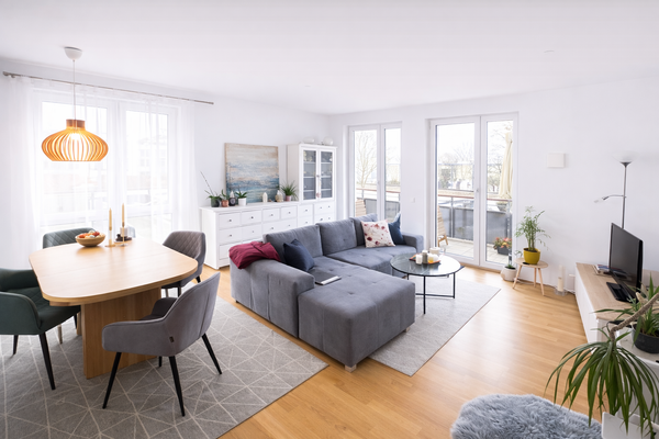 tolles geräumiges Wohnzimmer