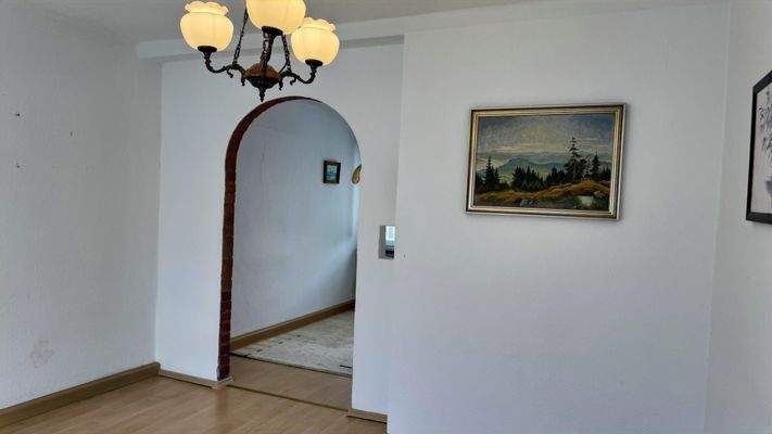 Durchgang im WZ in Bereich ehem. Kammer