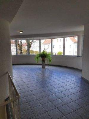 großzügiges Treppenhaus