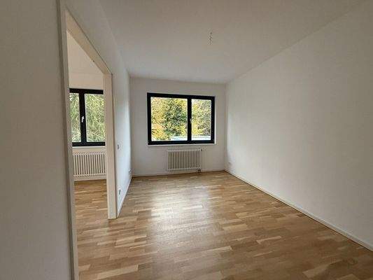 Arbeitszimmer, offen zum WZ