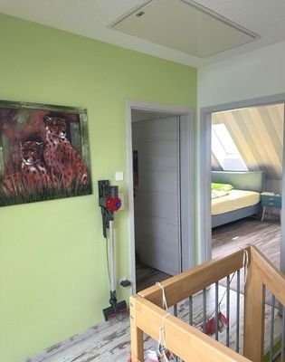 DG_Flur und Auszugtreppe