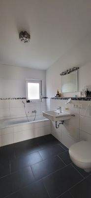 EIGENTUMSWOHNUNG MIT ZWEI BÄDER