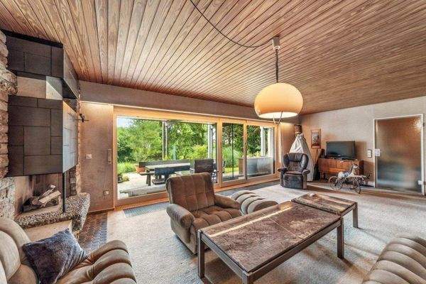 Wohnzimmer im Erdgeschoss.jpg