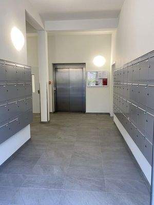 Hauseingang /Building entrance